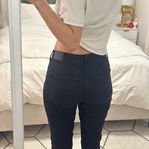 Black Levi's High Rise Skinny, Size 8 (29x30)